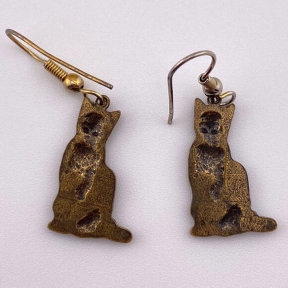 Vintage Cat Earrings - Picture 3 of 9